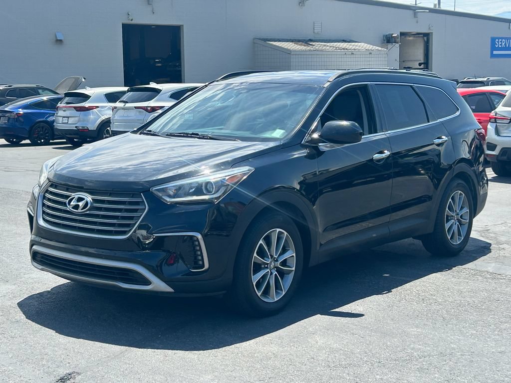 Used 2017 Hyundai Santa Fe SE w/ Cargo Package AWD/4WD image 9