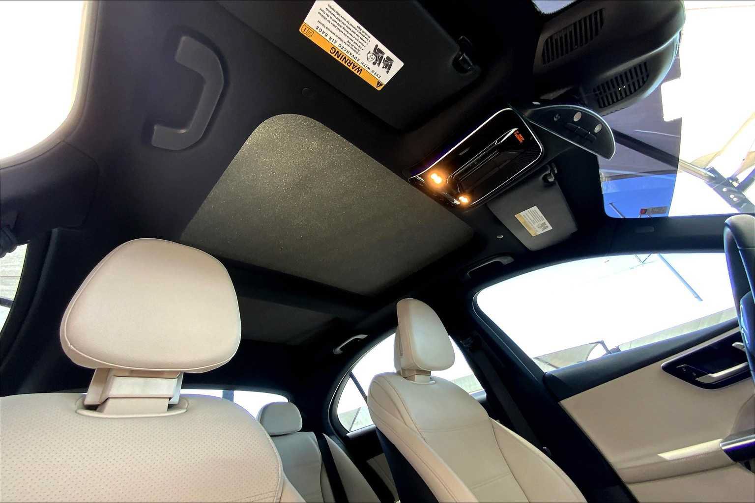 Certified 2022 Mercedes-Benz C 300 Sedan w/ Exclusive Trim Package image 13