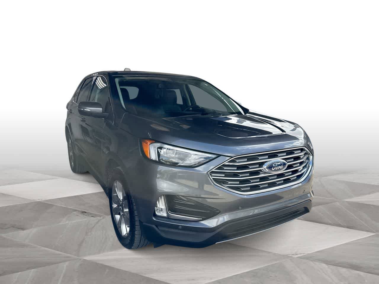 Used 2024 Ford Edge Titanium AWD/4WD image 2
