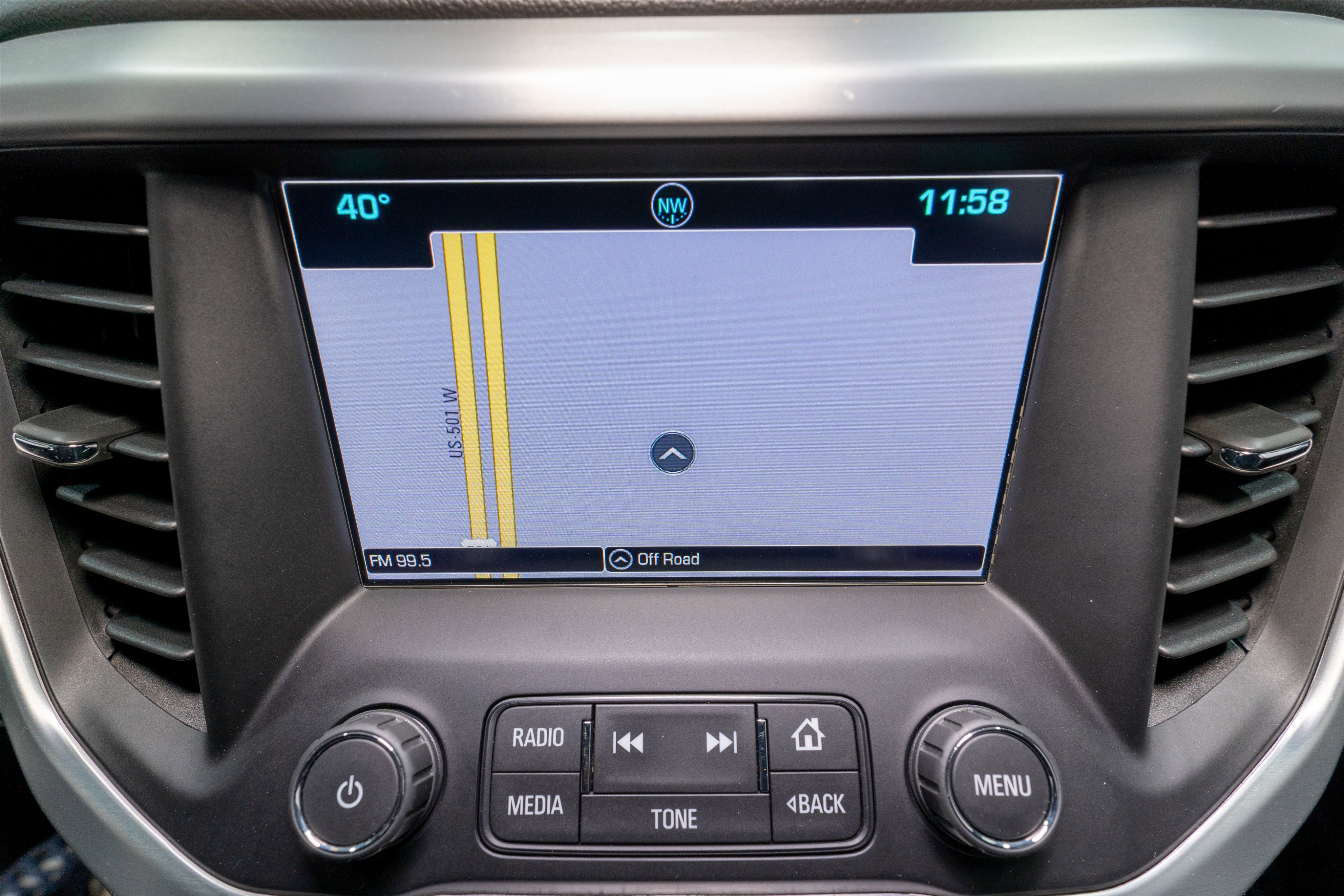 Used 2018 GMC Acadia SLT w/ LPO, Black Accent Package image 18