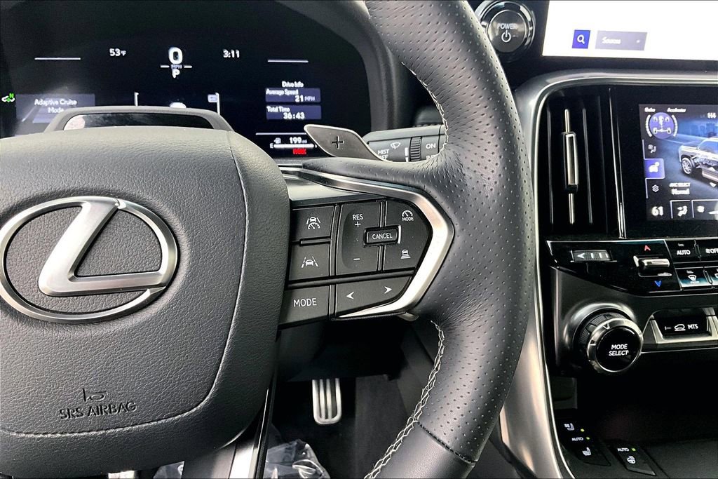 Used 2025 Lexus LX 700h F Sport image 28