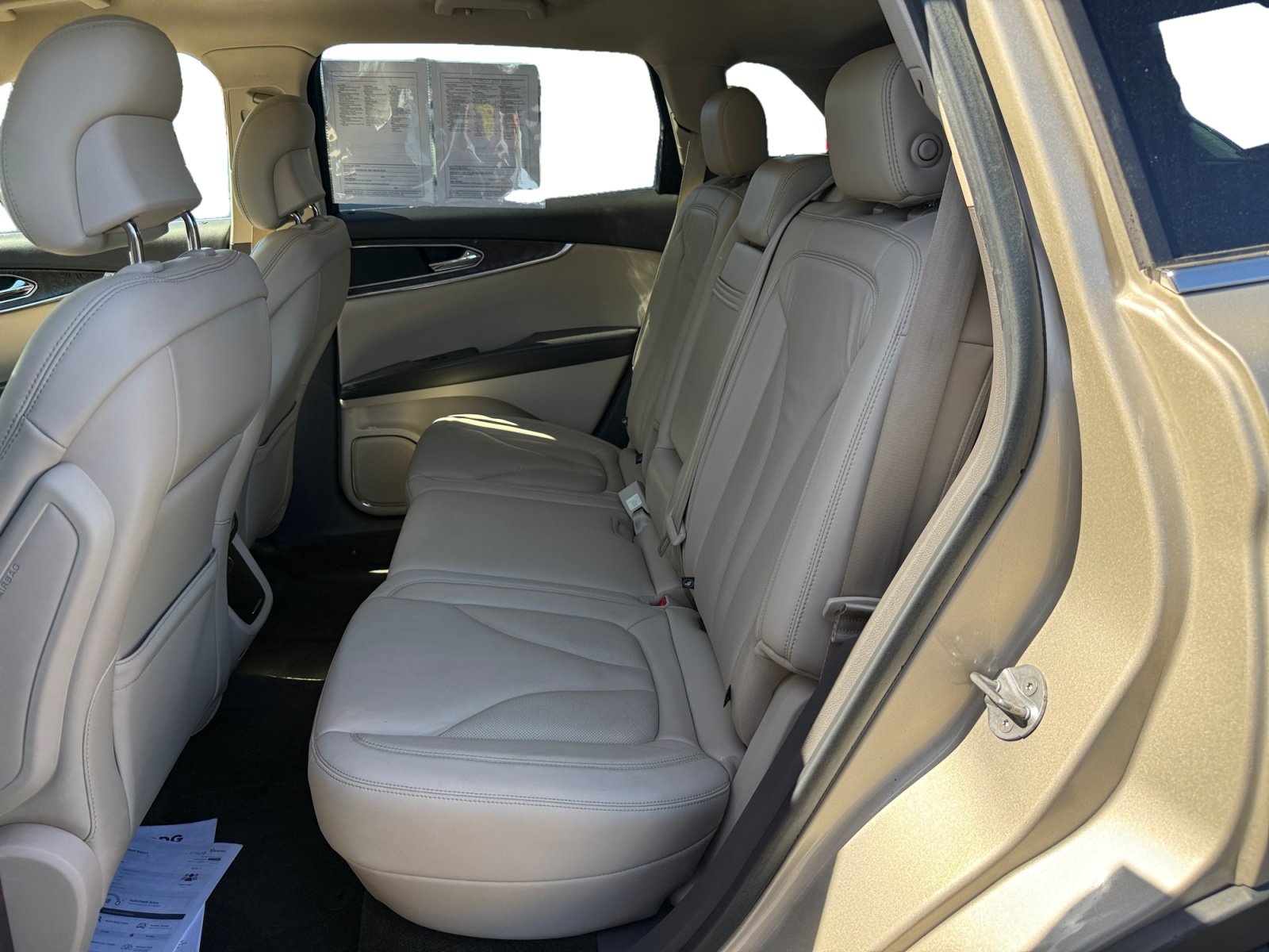 Used 2017 Lincoln MKX Select w/ Select Plus Package AWD/4WD image 16