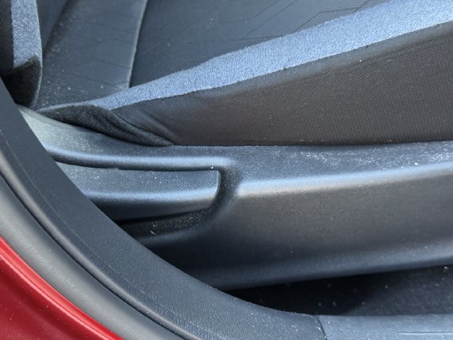 Used 2025 Nissan Versa SV FWD image 27