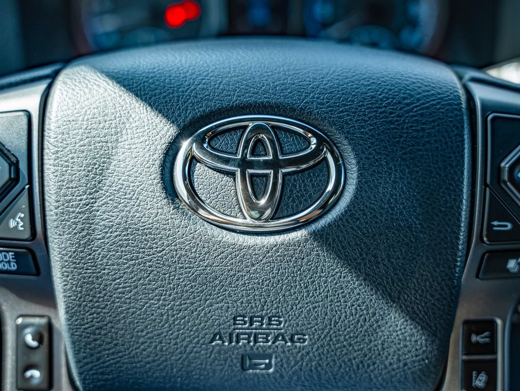 Used 2019 Toyota Tacoma TRD Off-Road AWD/4WD image 21
