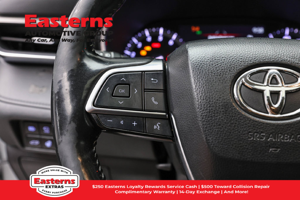 Used 2021 Toyota Highlander Limited AWD/4WD image 16