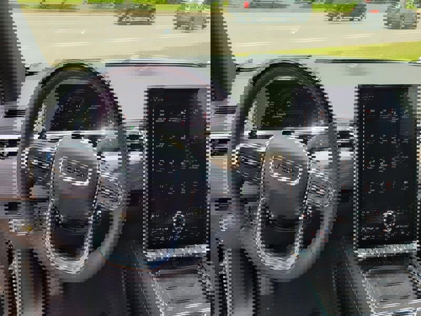 New 2025 GMC Sierra EV Denali image 9