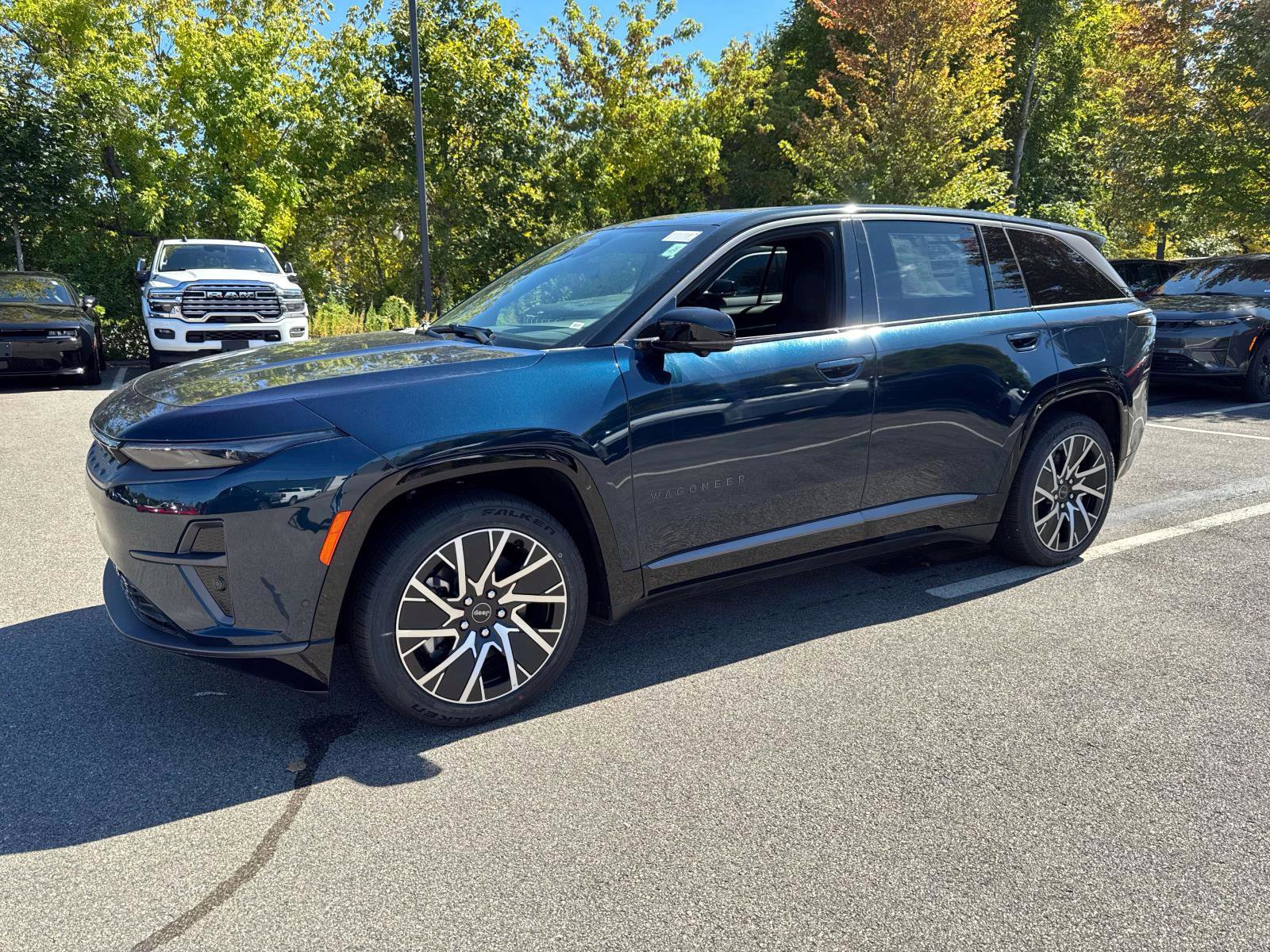 Used 2025 Jeep Wagoneer Limited image 4