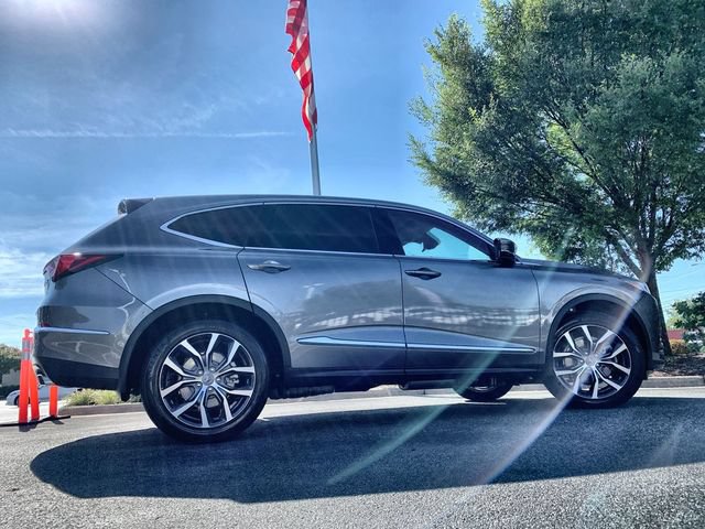 Used 2024 Acura MDX w/ Technology Package AWD/4WD image 9