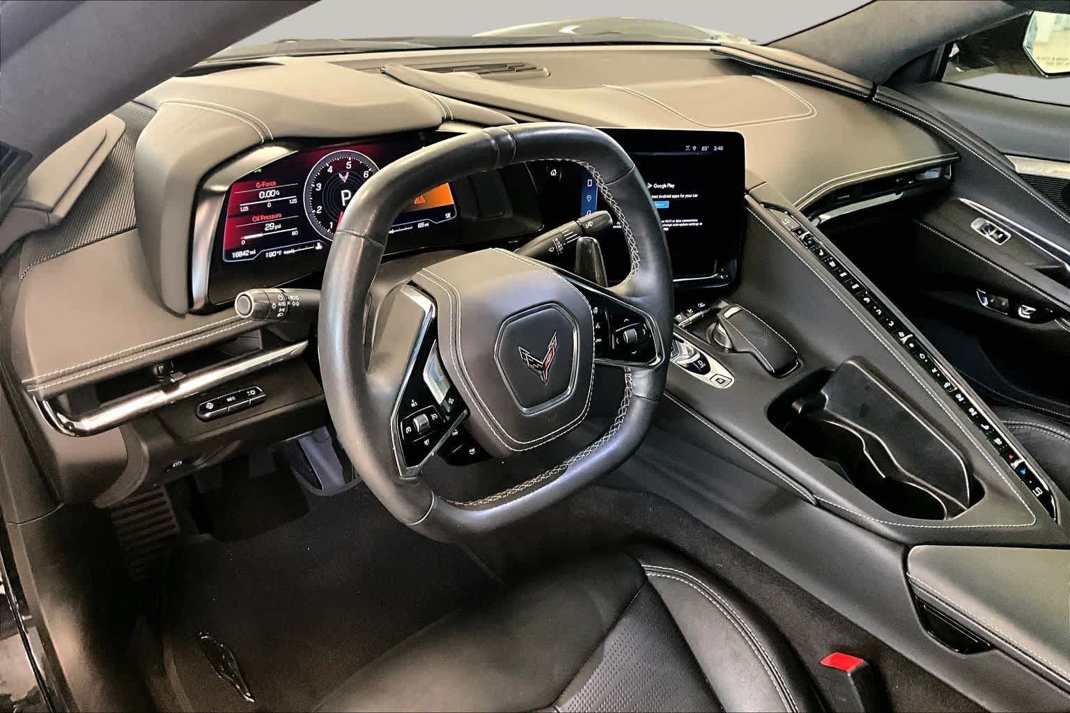 Used 2024 Chevrolet Corvette Stingray Premium Cpe w/ Z51 Performance Package RWD image 15