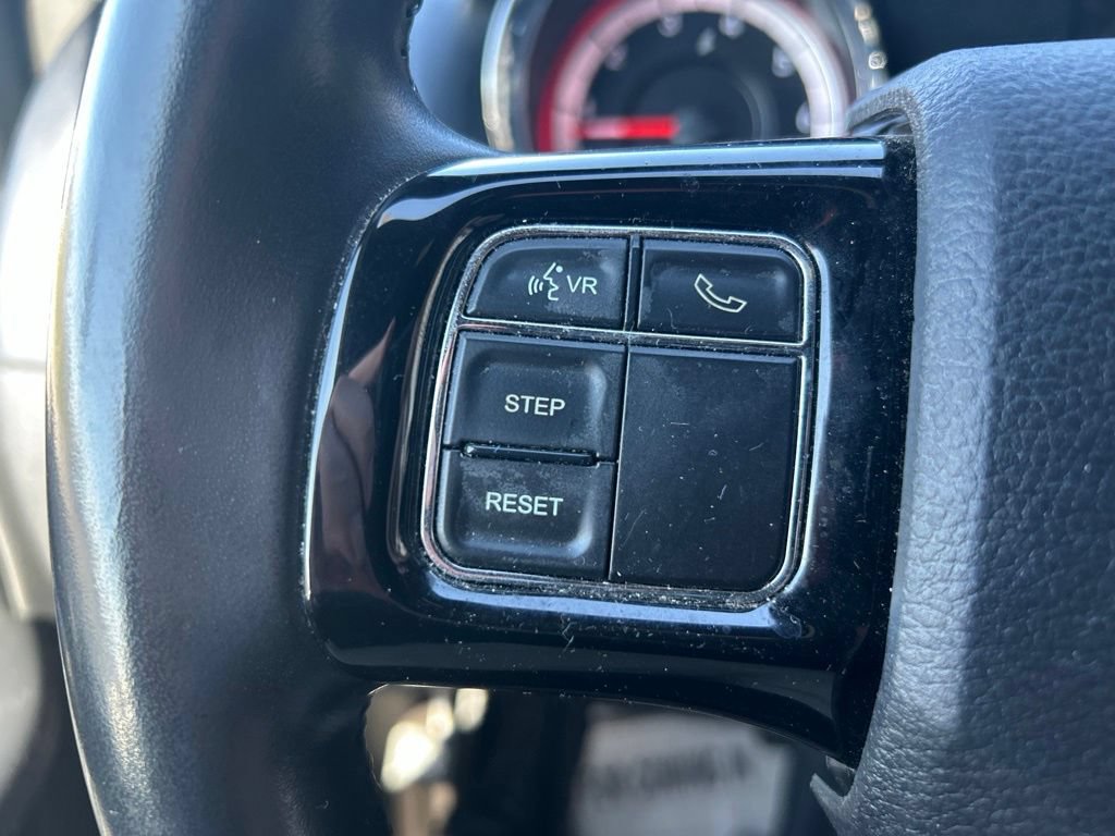 Used 2020 Dodge Grand Caravan SE FWD image 16