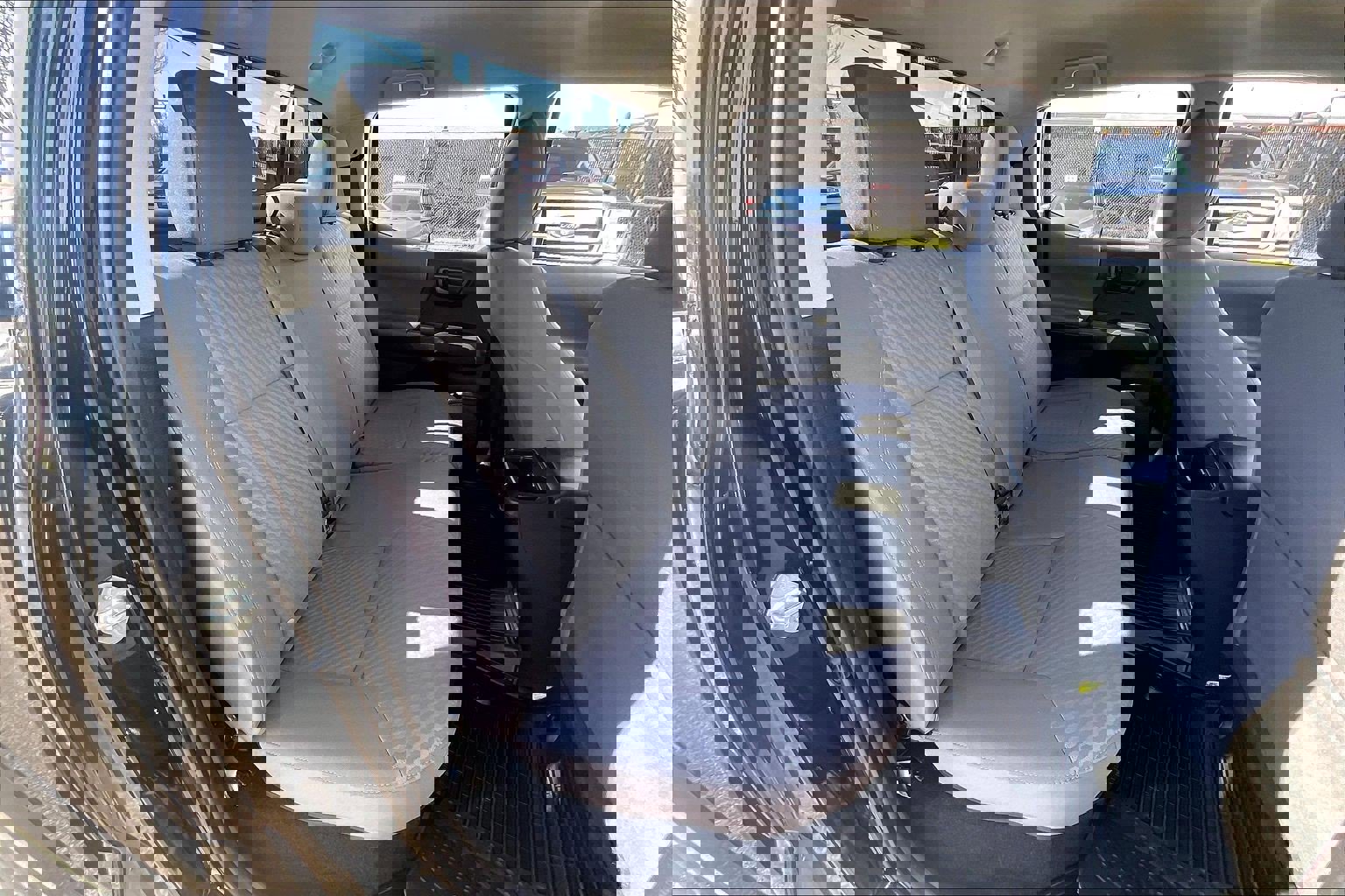 Used 2023 Toyota Tacoma SR5 AWD/4WD image 31