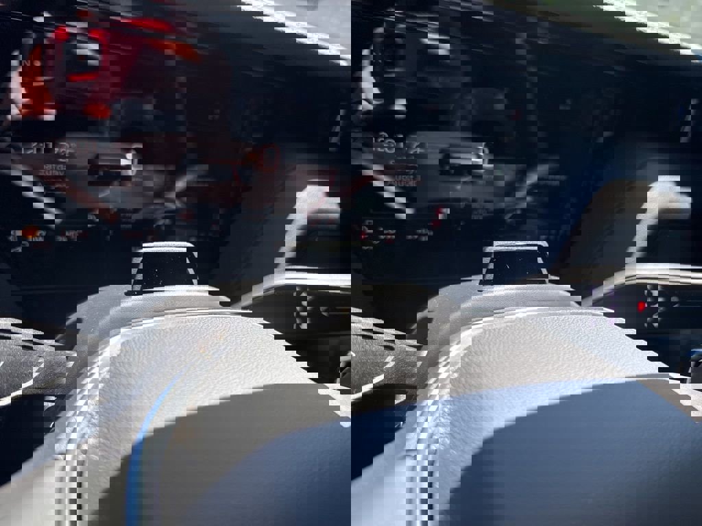 New 2025 GMC Yukon XL Denali w/ Denali Reserve Package image 33