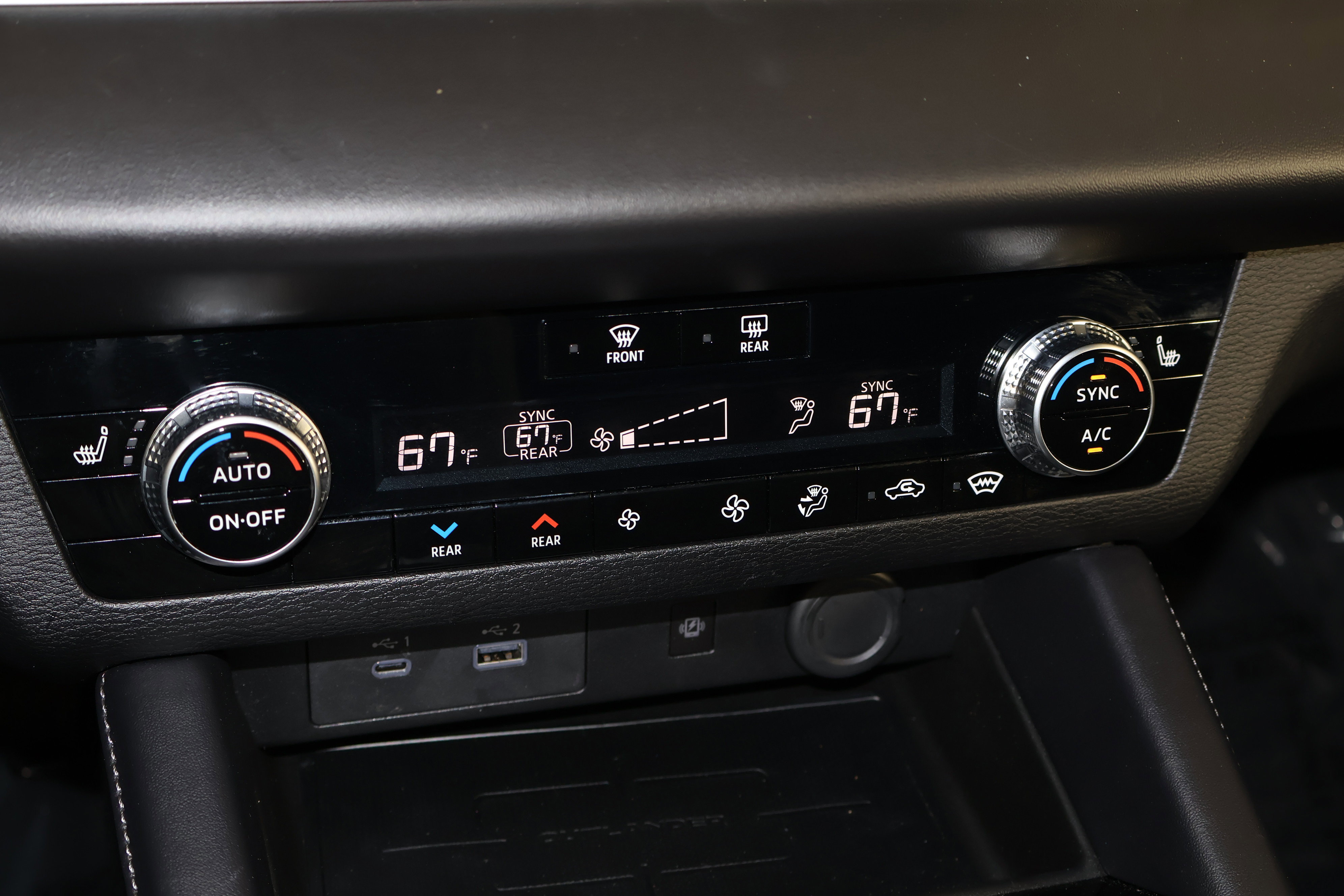 Used 2024 Mitsubishi Outlander SEL image 27