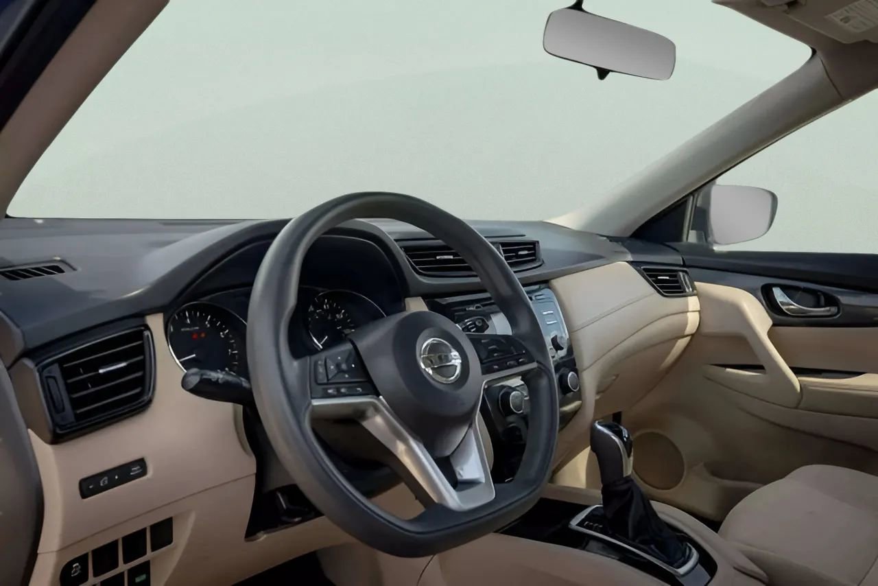 Used 2017 Nissan Rogue S image 22