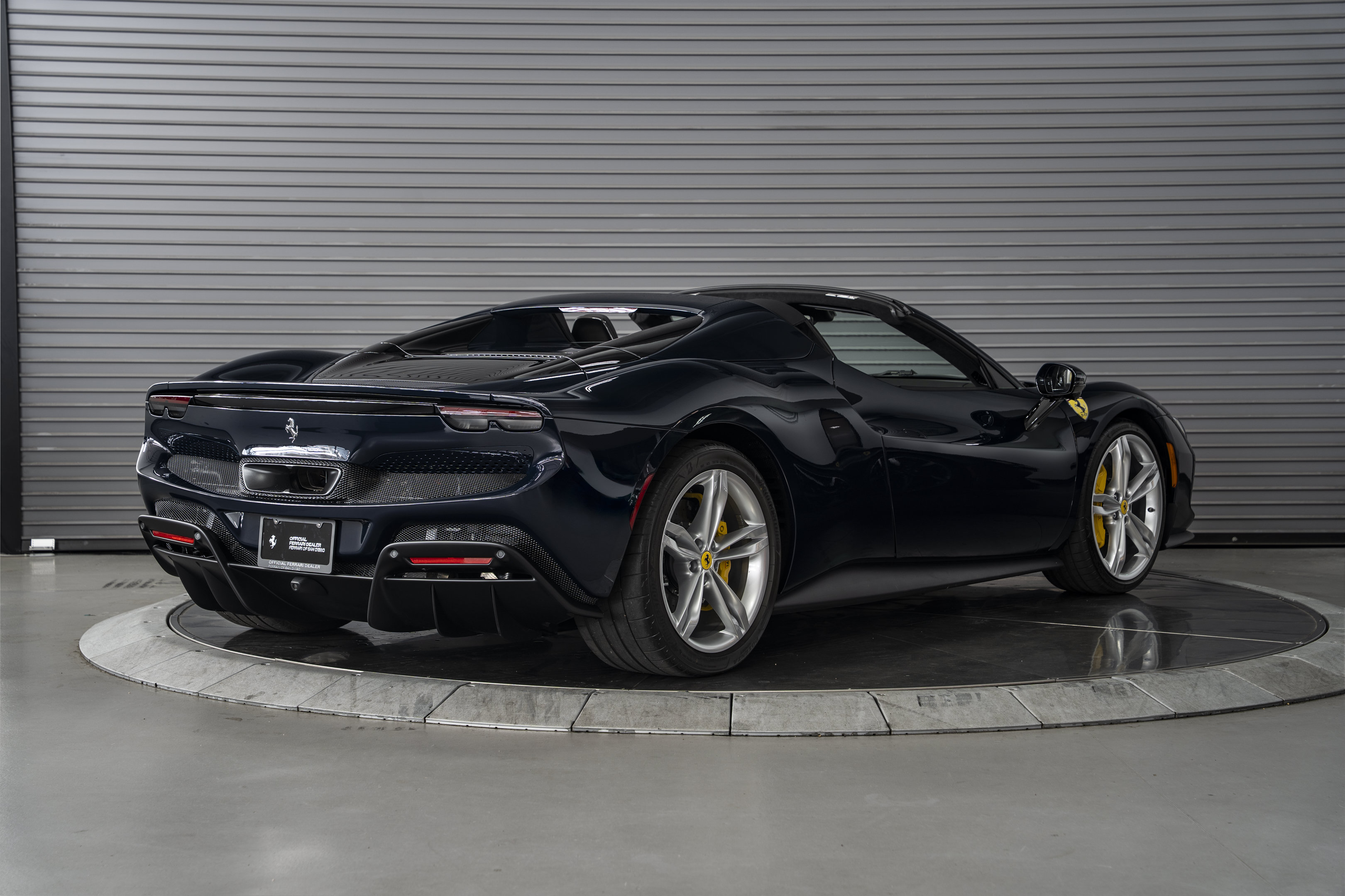 Used 2025 Ferrari 296 GTS RWD image 5