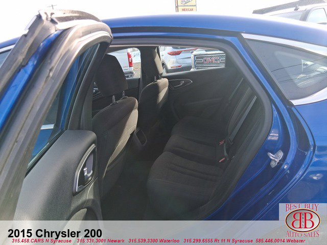 Used 2015 Chrysler 200 Limited w/ Convenience Group image 12