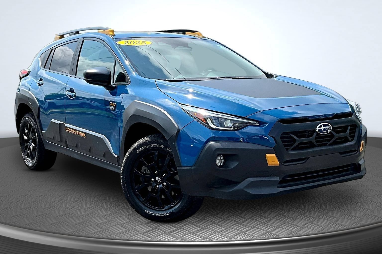 Used 2025 Subaru Crosstrek 2.5i Wilderness w/ Wilderness Package AWD/4WD image 2