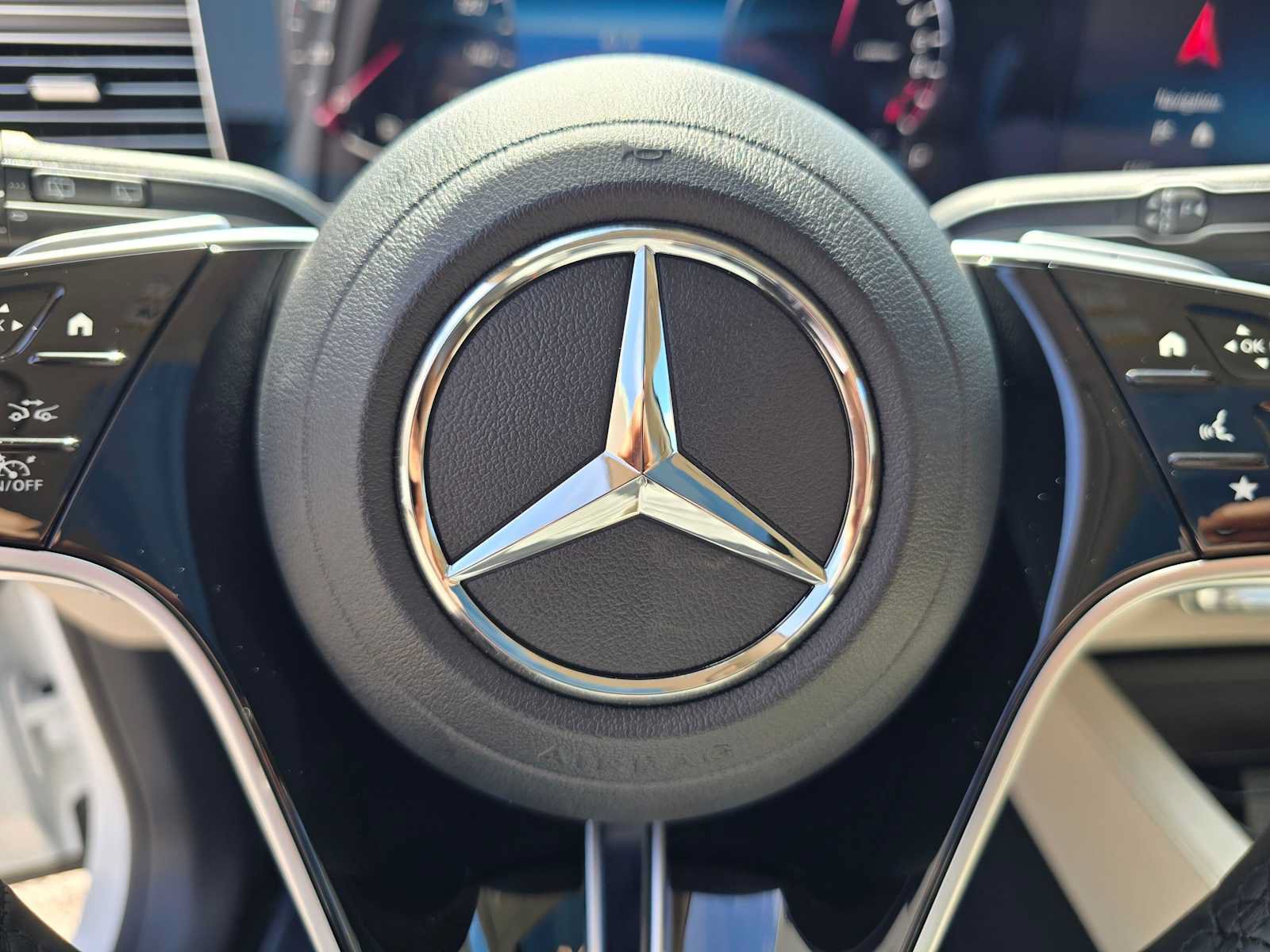 New 2026 Mercedes-Benz GLE 450e 4MATIC image 24