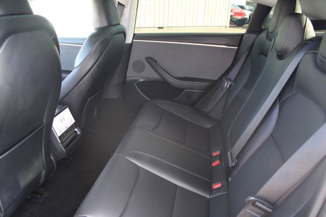 Used 2025 Tesla Model 3 Long Range image 30