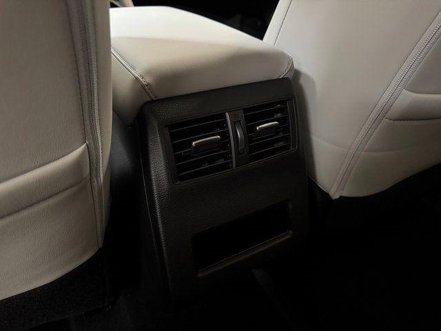New 2025 Mitsubishi Outlander SE image 22