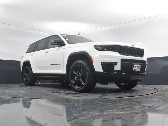 New 2025 Jeep Grand Cherokee L Limited w/ Black Appearance Package image 30