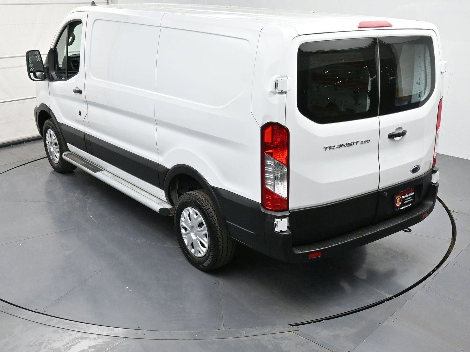 Used 2024 Ford Transit 250 Low Roof w/ Exterior Upgrade Package RWD image 31