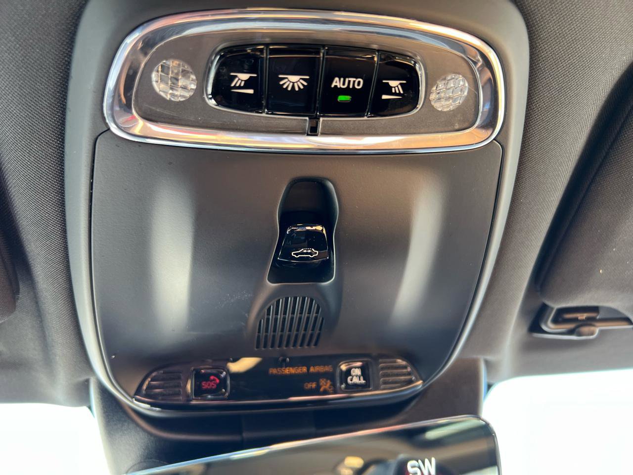 Used 2020 Volvo S90 T6 Inscription image 25