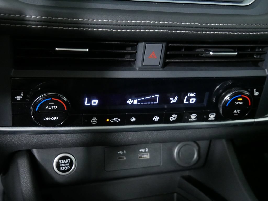 Used 2023 Nissan Rogue SV w/ SV Premium B Package AWD/4WD image 29