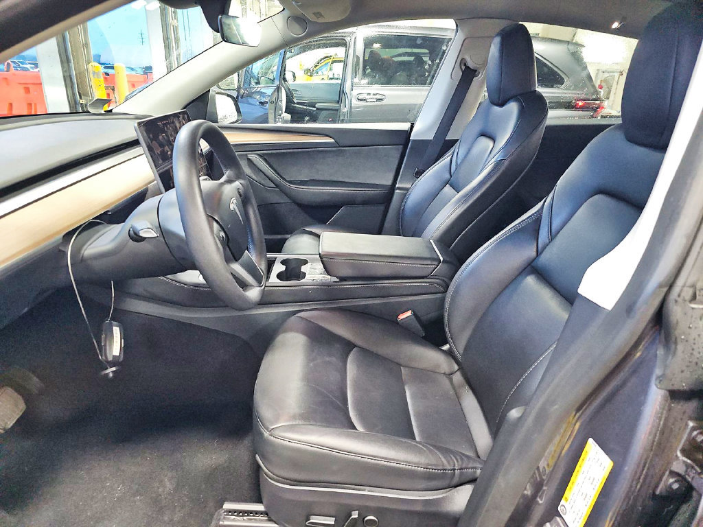Used 2023 Tesla Model Y Long Range AWD/4WD image 10