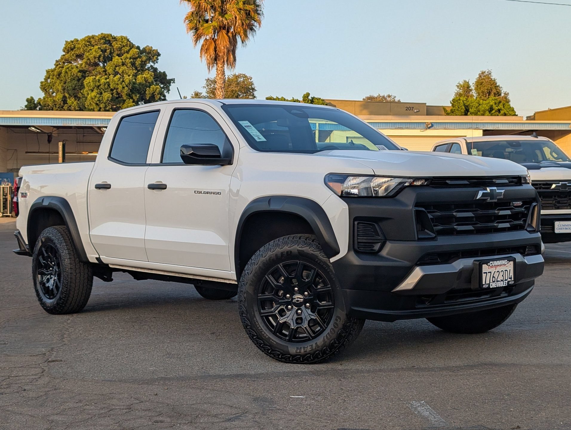 Used 2024 Chevrolet Colorado Trail Boss w/ Safety Package AWD/4WD image 2