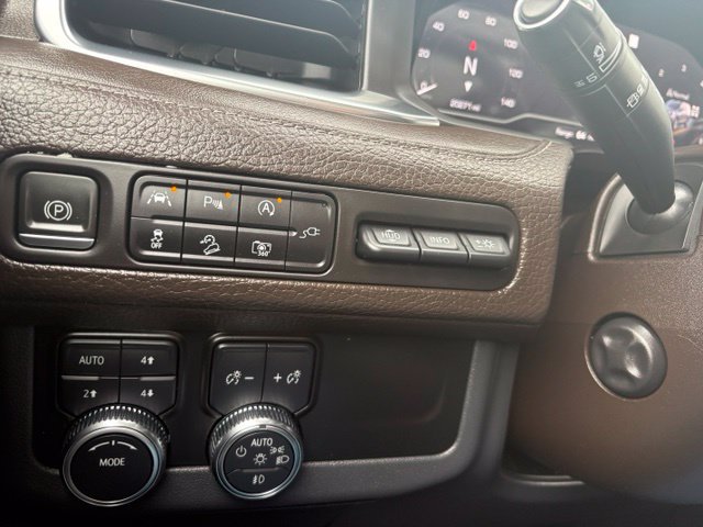 Used 2022 GMC Yukon Denali AWD/4WD image 25