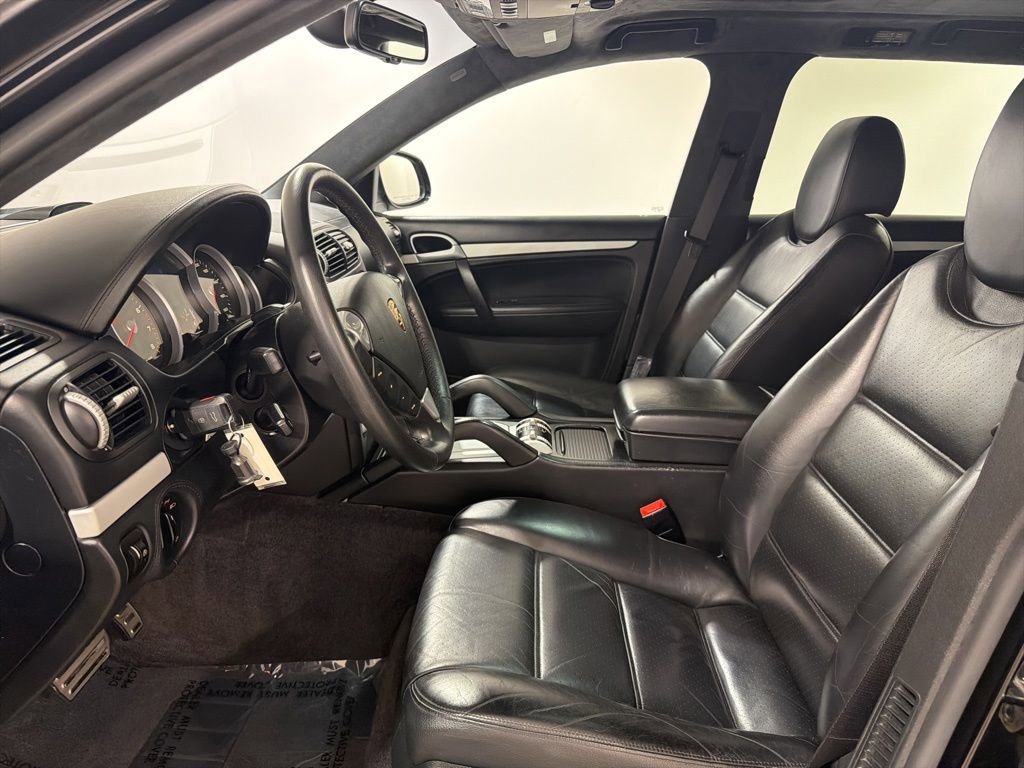 Used 2006 Porsche Cayenne Turbo AWD/4WD image 11