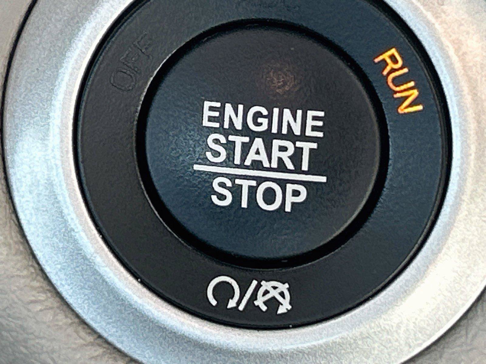 Used 2024 Chrysler Pacifica Touring-L FWD image 36