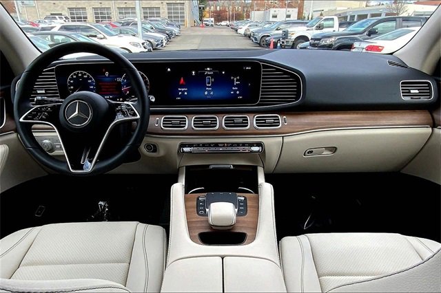 Used 2025 Mercedes-Benz GLE 350 4MATIC image 12