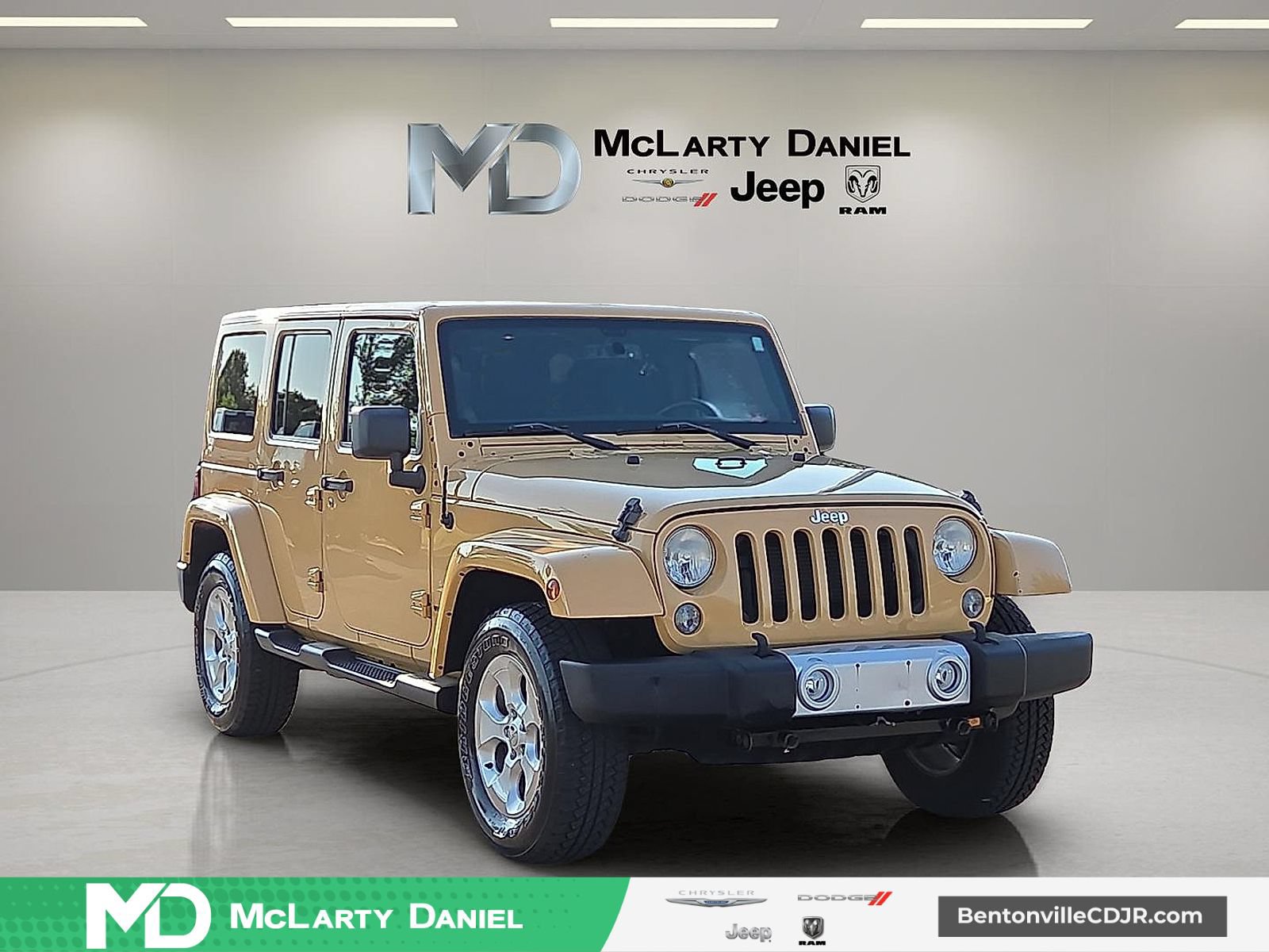 Used 2014 Jeep Wrangler Unlimited Sahara AWD/4WD video 1
