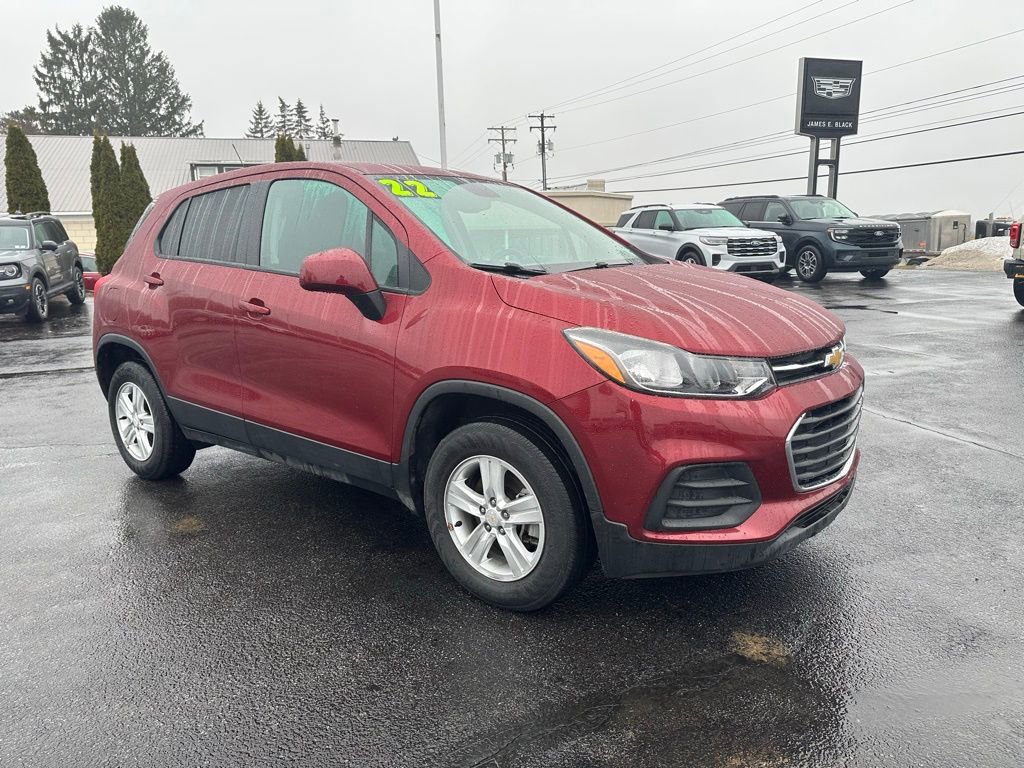 Used 2022 Chevrolet Trax LS w/ Tint and Cruise Package image 9