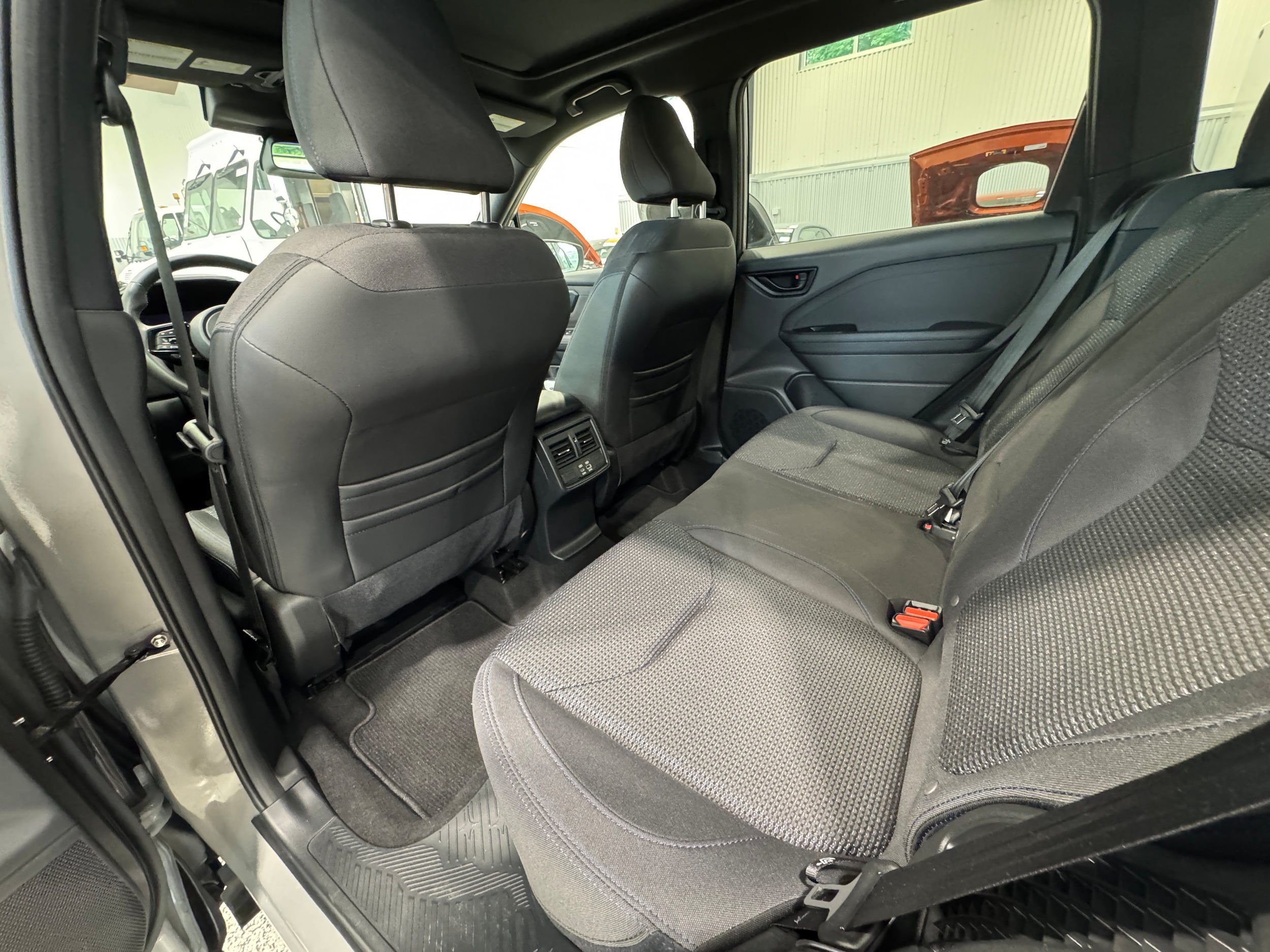 Used 2025 Subaru Forester Premium AWD/4WD image 10