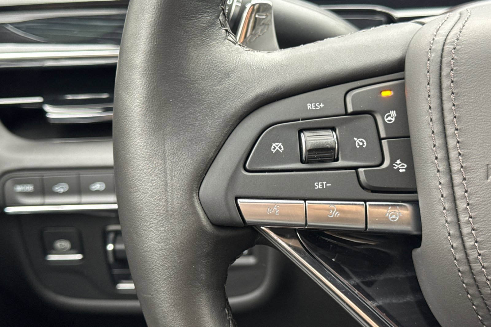 Certified 2024 Cadillac Escalade V w/ Heavy-Duty Trailer Package image 36