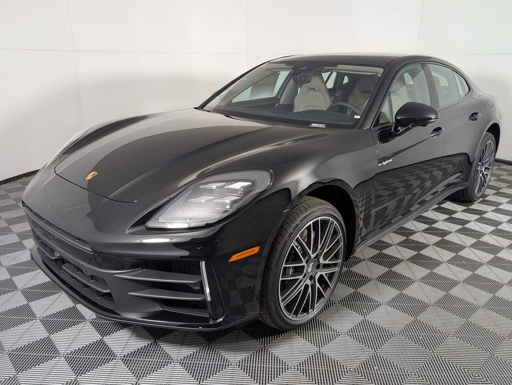 New 2026 Porsche Panamera 4 image 1