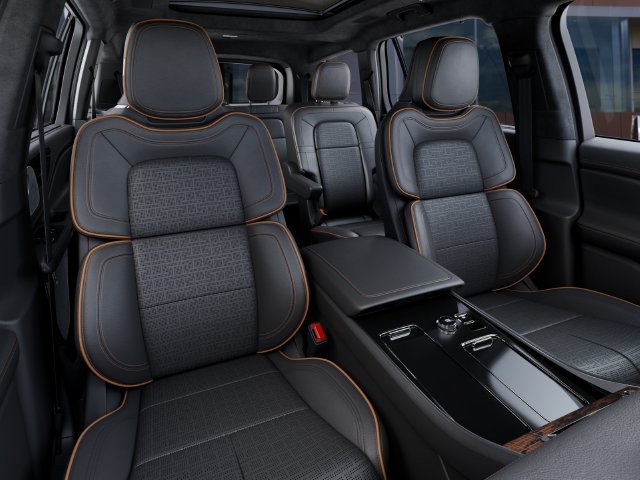 New 2027 Lincoln Aviator Black Label w/ Dynamic Handling Package AWD/4WD image 10