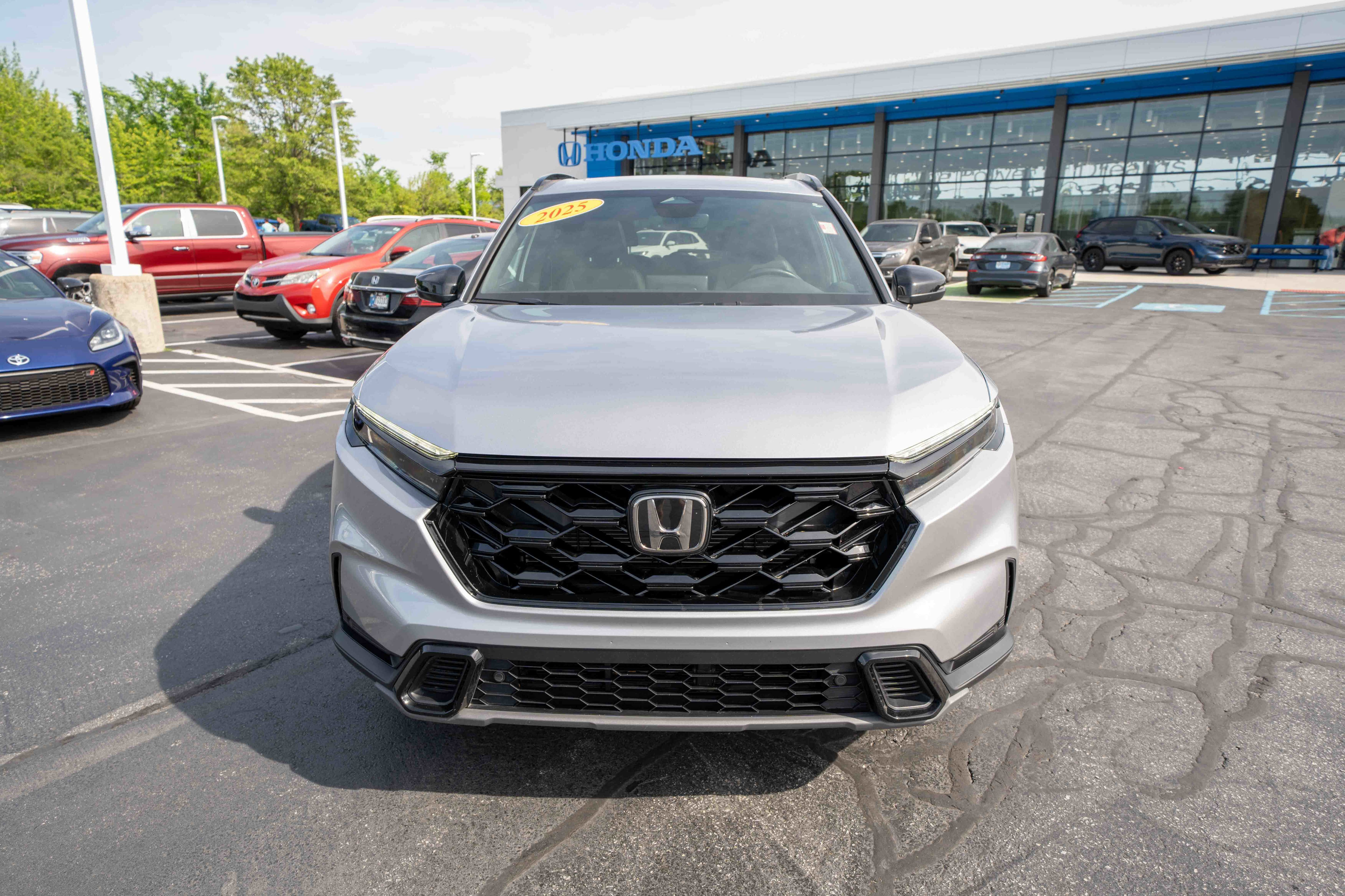 Used 2025 Honda CR-V Sport-L image 2