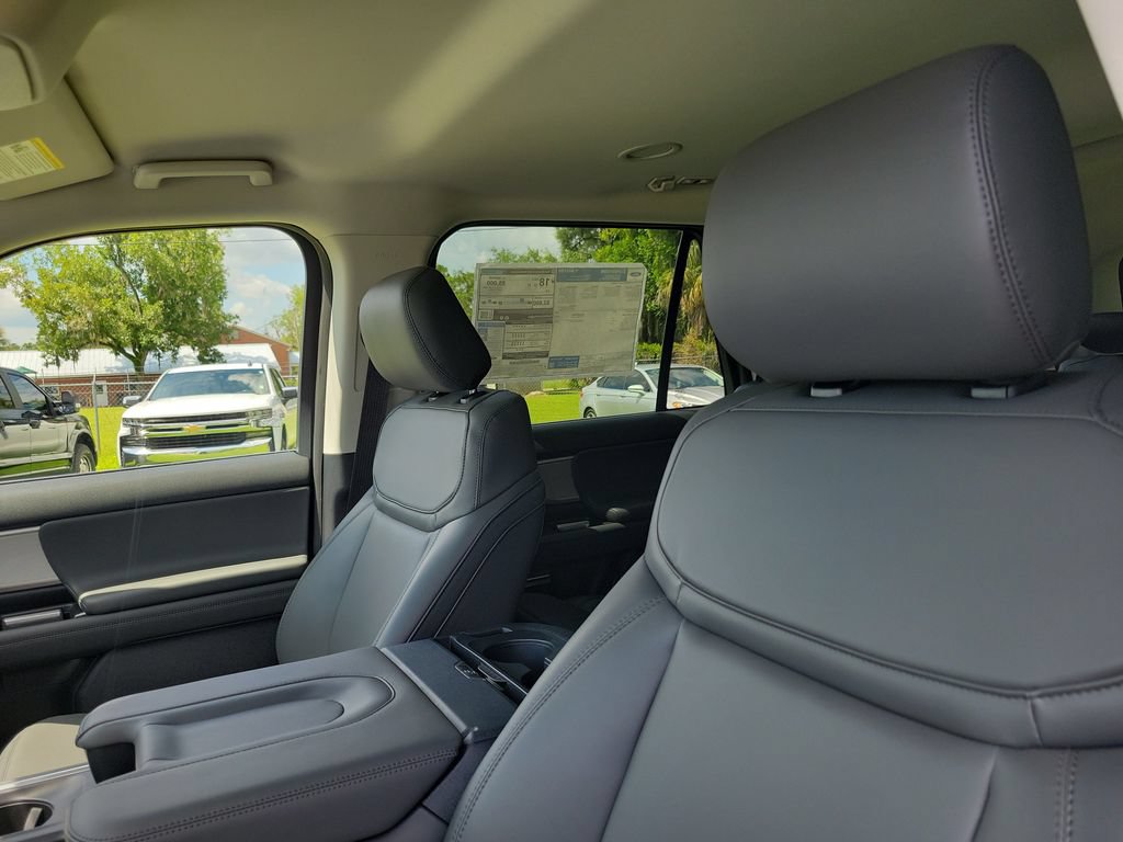 New 2027 Ford Expedition Active RWD image 19
