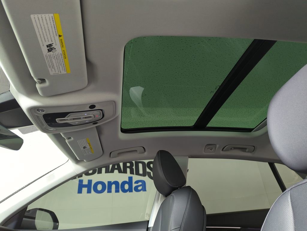 Used 2023 Audi Q8 Prestige w/ Prestige Package image 16