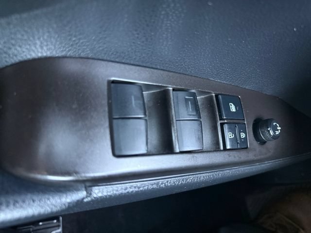 Used 2021 Toyota Camry SE FWD image 13