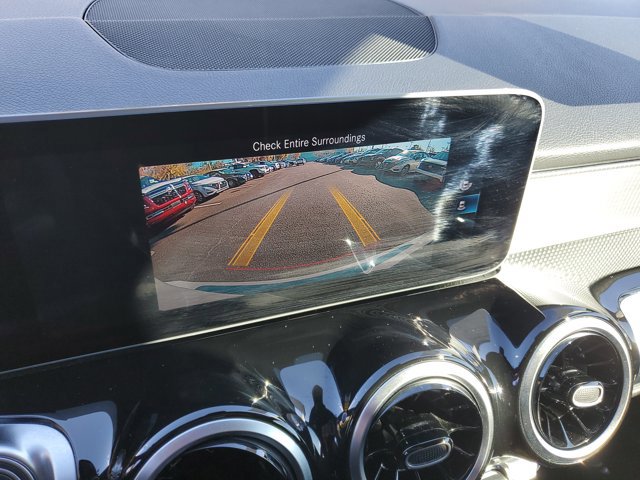 Used 2021 Mercedes-Benz GLB 250 4MATIC image 27