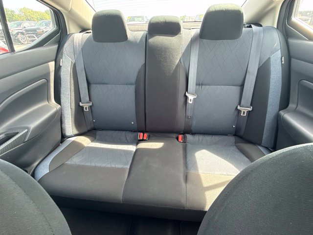 Used 2025 Nissan Versa SV FWD image 27