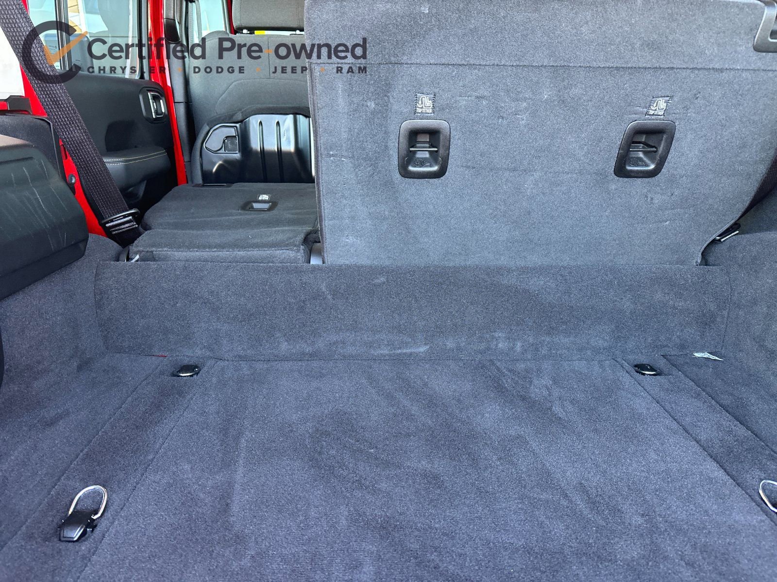 Used 2025 Jeep Wrangler Unlimited Sahara image 16
