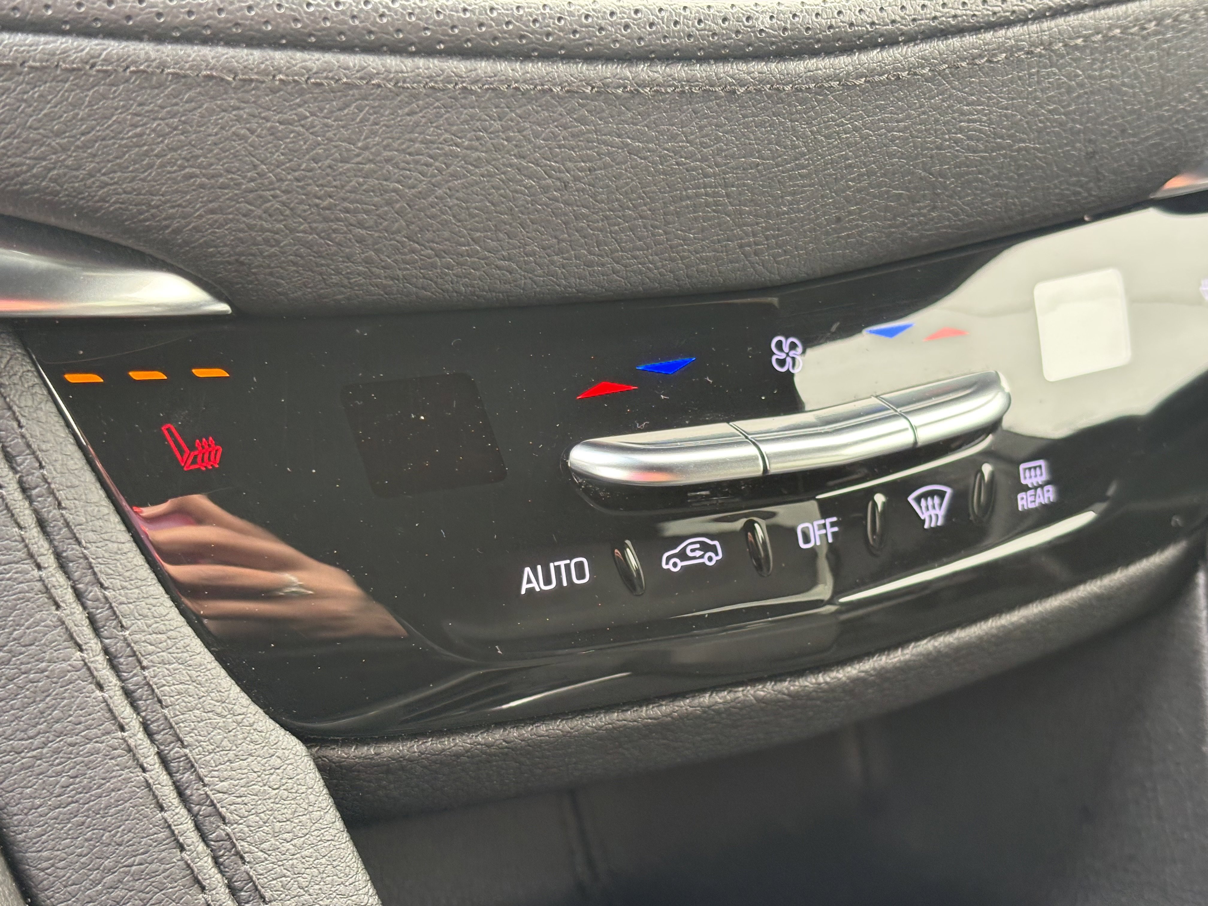 Certified 2023 Cadillac XT5 Premium Luxury image 22