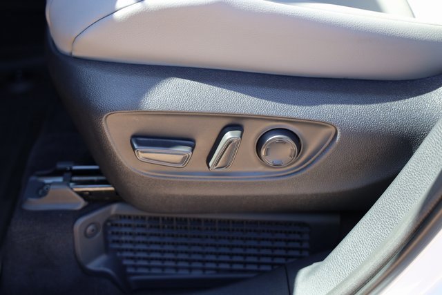 New 2025 Toyota Sienna XLE image 17