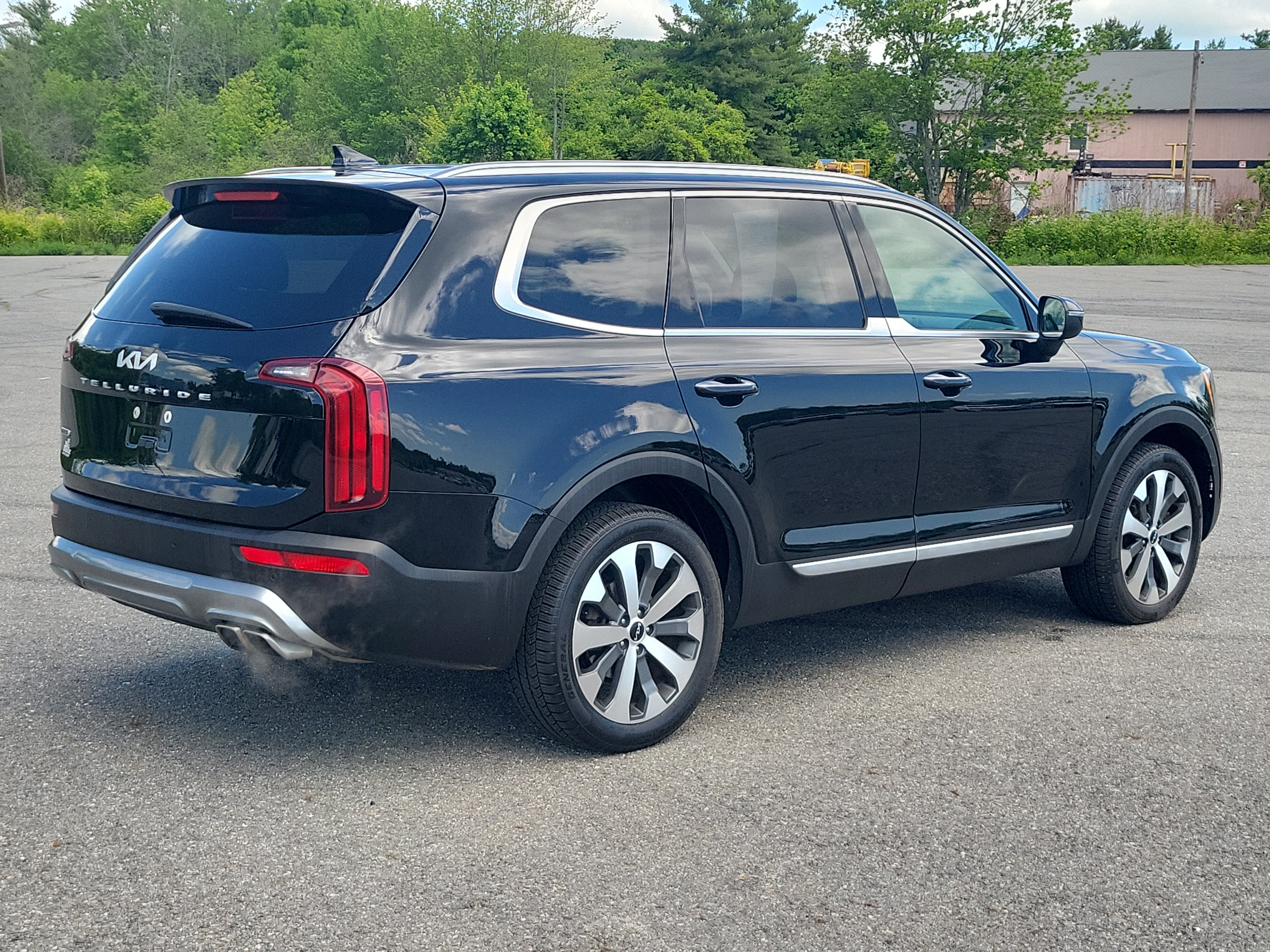 Used 2022 Kia Telluride S AWD/4WD image 5